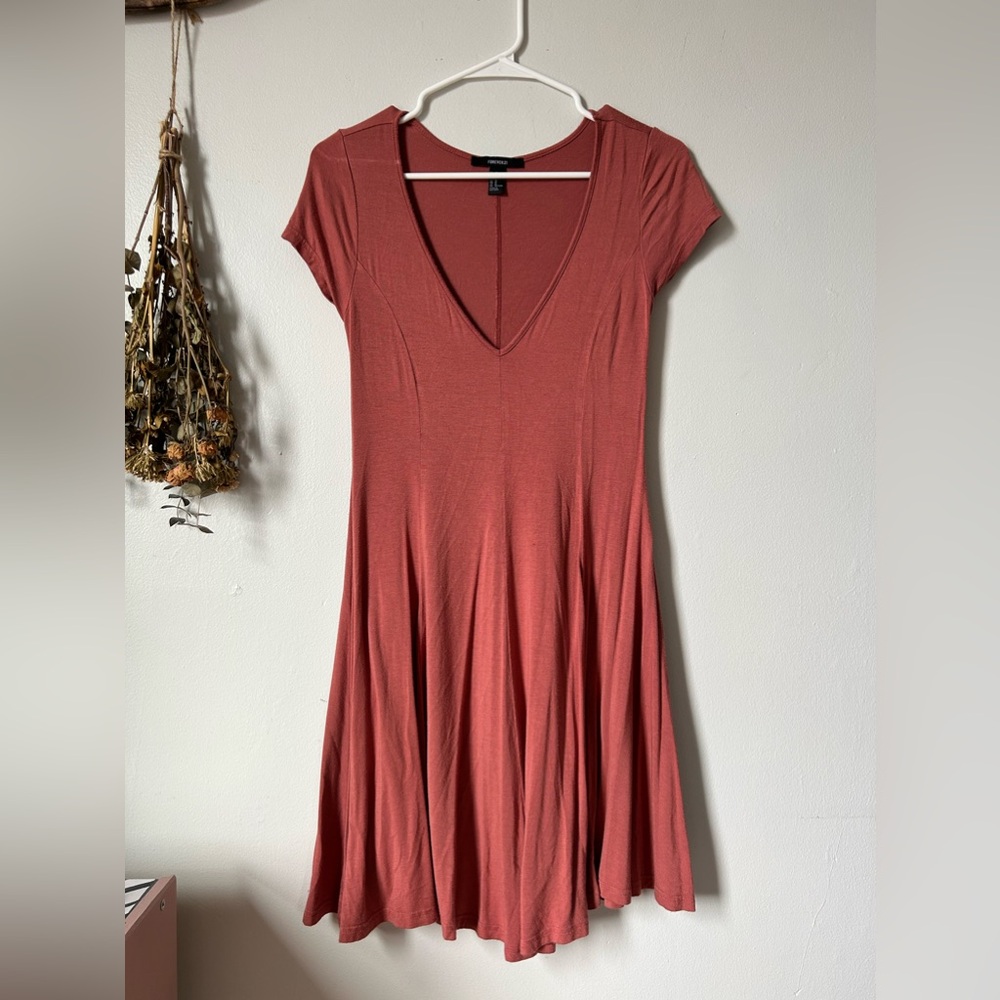 V-Neck Stretch Cotton Dress